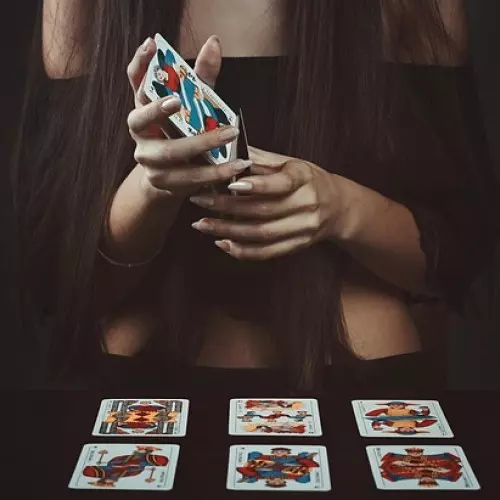 CURSO TAROT CIGANO : DESENVOLVA A SUA INTUIÇÃO